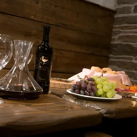 Hotel Alpina 4*