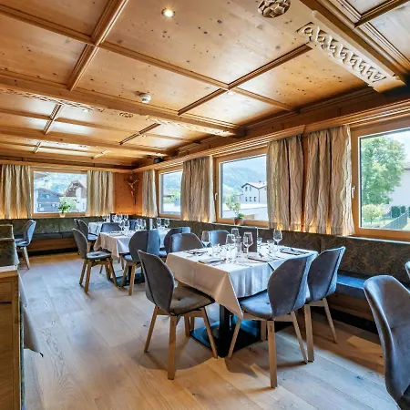 Hotel Alpina 4*