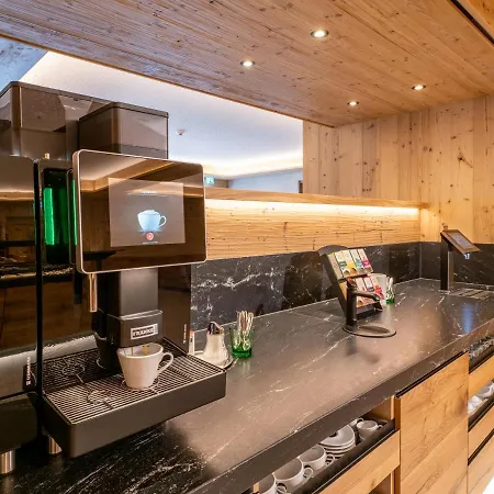 Alpina Hotel