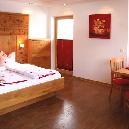 Alpina Hotel 4*