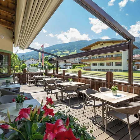 Hotel Alpina Ried im Zillertal