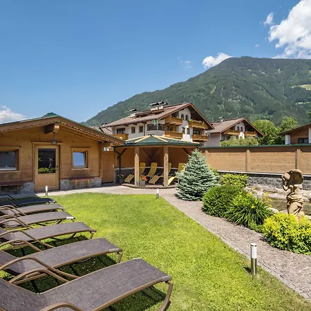 Hotel Alpina 4*