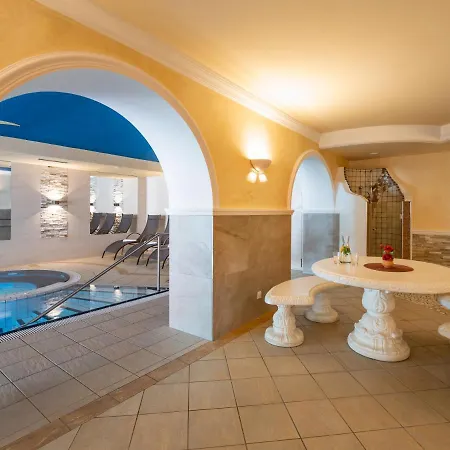 Hotel Alpina Ried im Zillertal