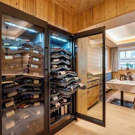 Alpina Hotel Ried im Zillertal